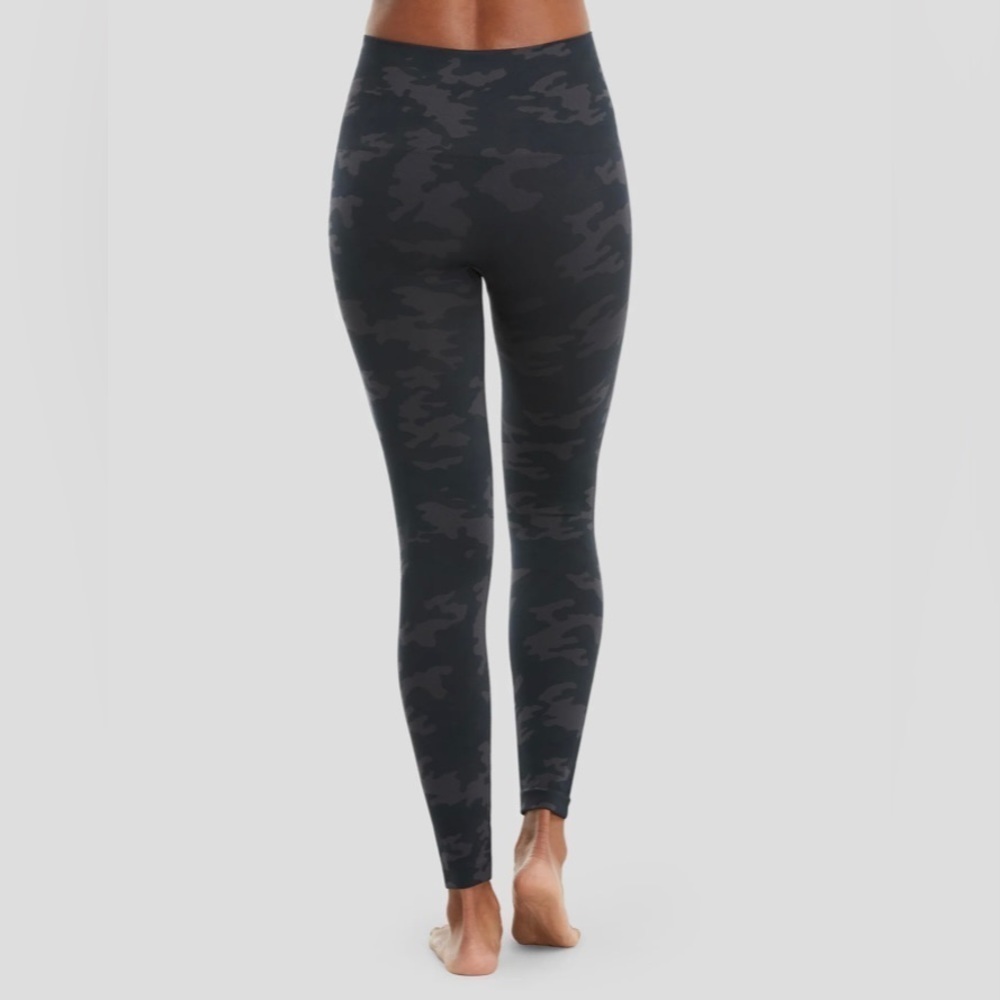 Spanx Seamless Look at Me Now Leggings in Black Camo